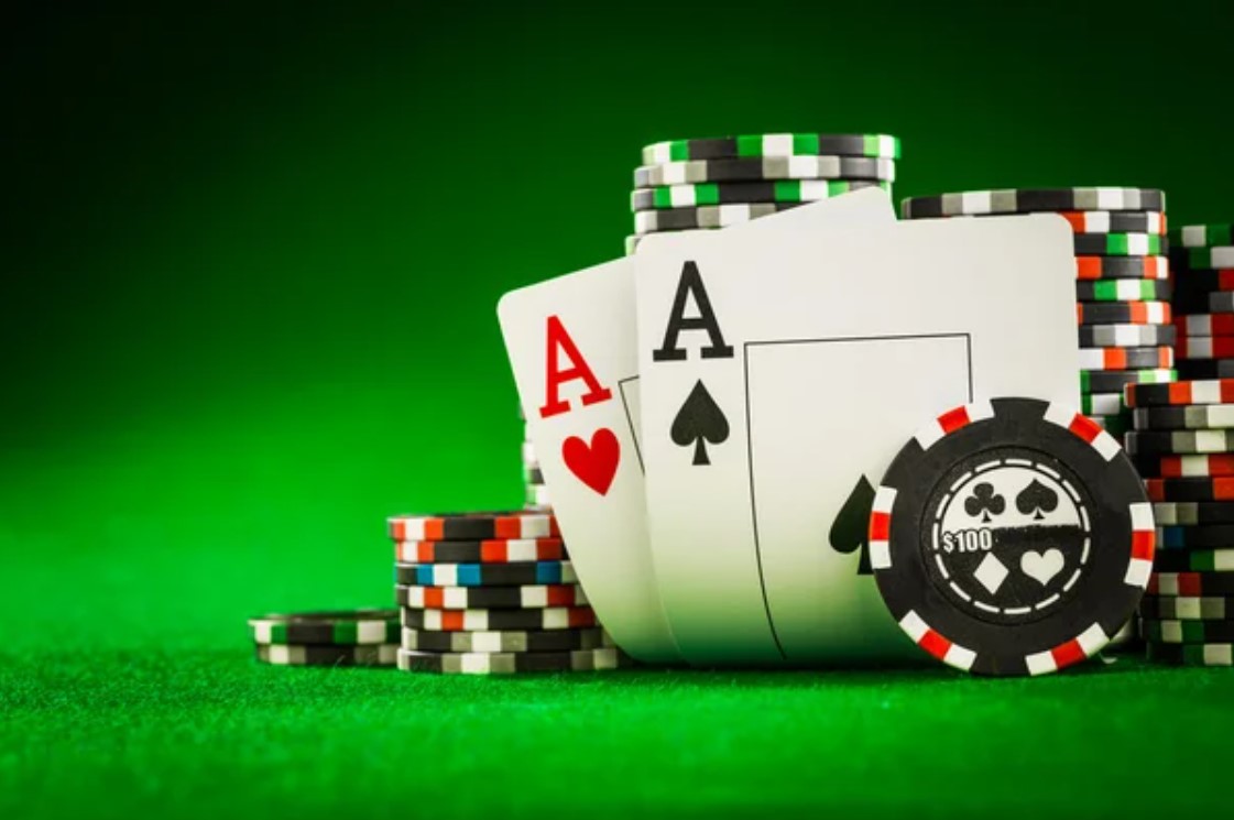 Menggunakan Peluang Pot dalam Poker Online: Keuntungan dan Strategi